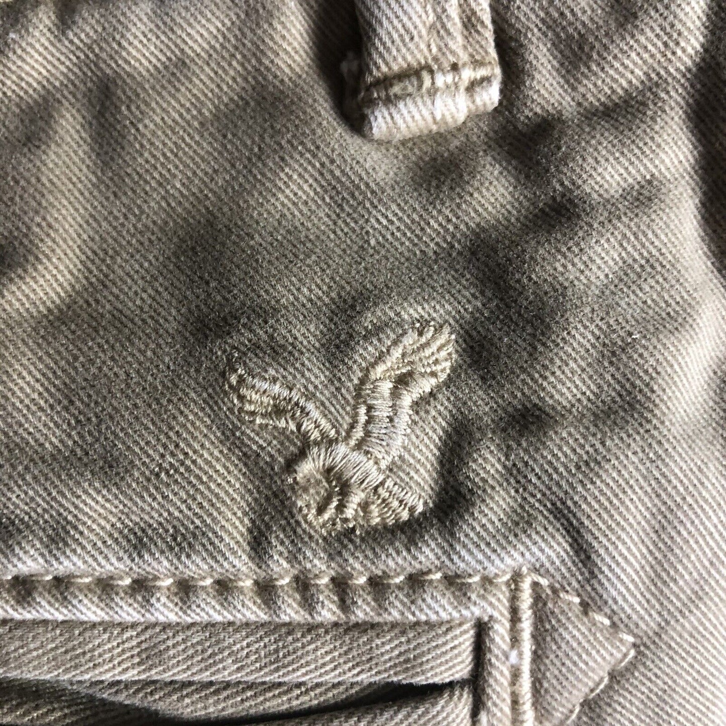 American Eagle Longer Length Shorts Mens Size 28 Color Khaki 0115