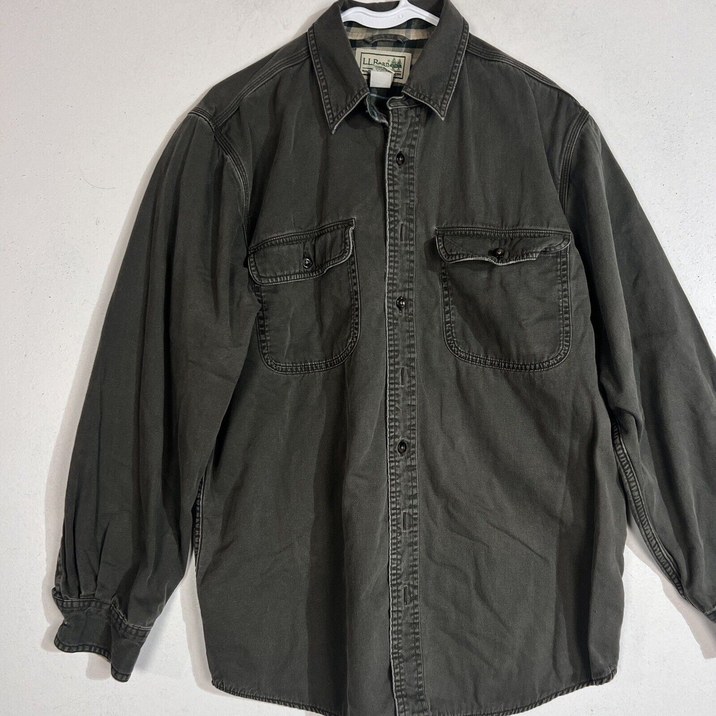 L.L. Bean Shirt Men’s Medium Green Long Sleeve Button Up