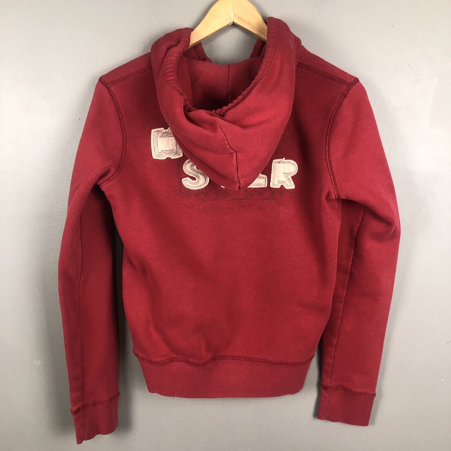 Hollister Juniors Pullover Hoodie Size Medium Red Long Sleeve Heavyweight
