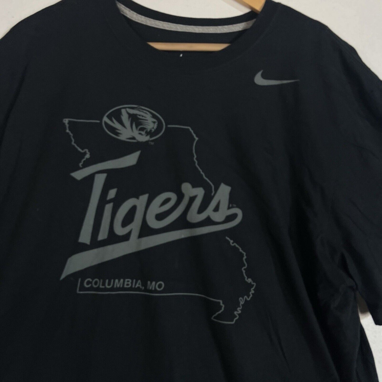 Nike Mizzou T-shirt Men’s 2XL Multicolor Short Sleeve Tee