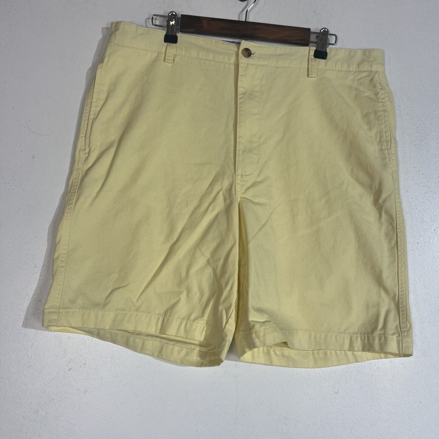 Chaps Chino Shorts Men’s Size 38 Color Yellow Casual