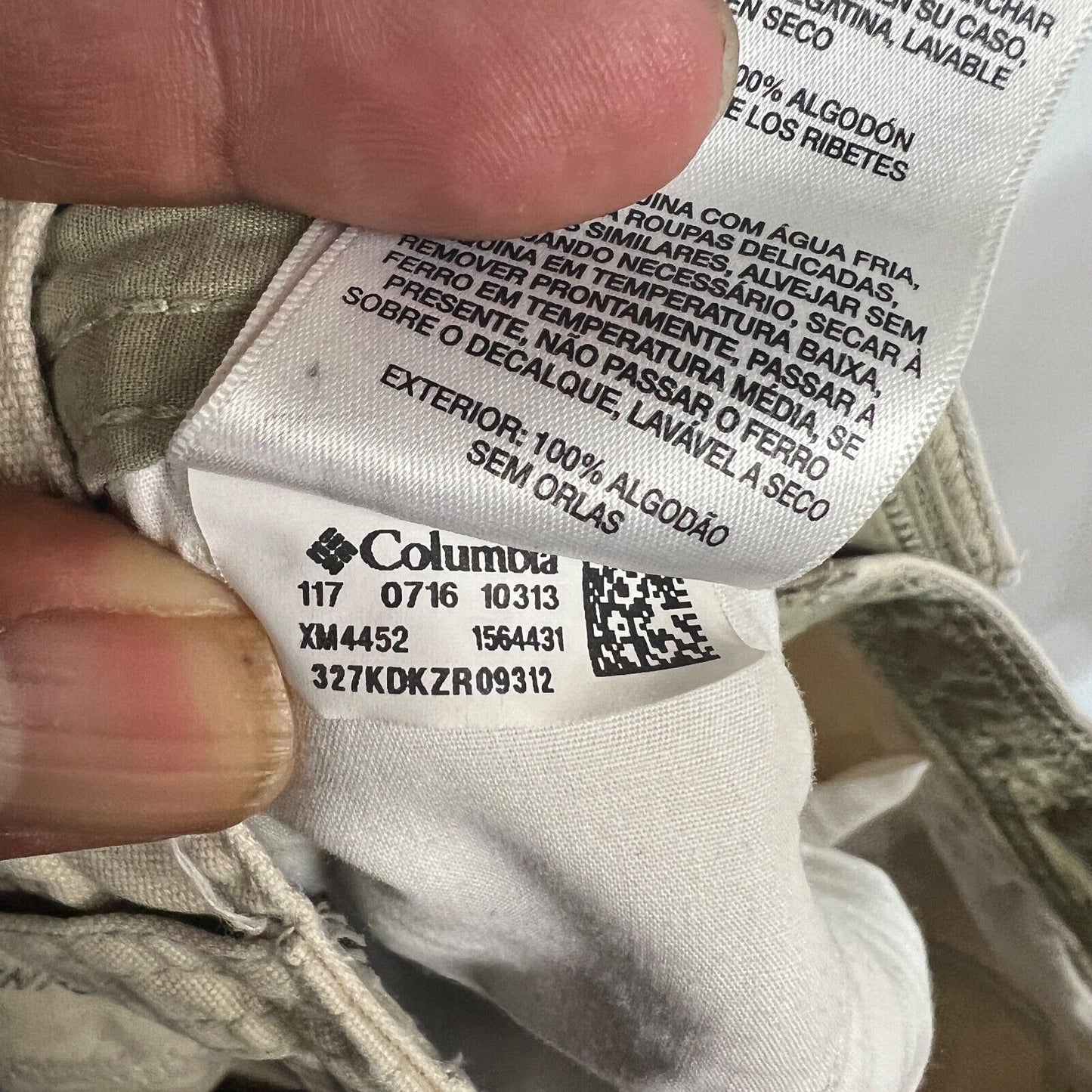 Columbia Chino Shorts Men's Size 32 Color Beige Casual