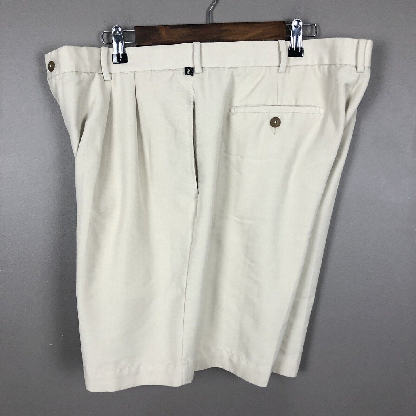 Ocean Pacific Men’s Golf Shorts Size 40w Beige Casual Chino