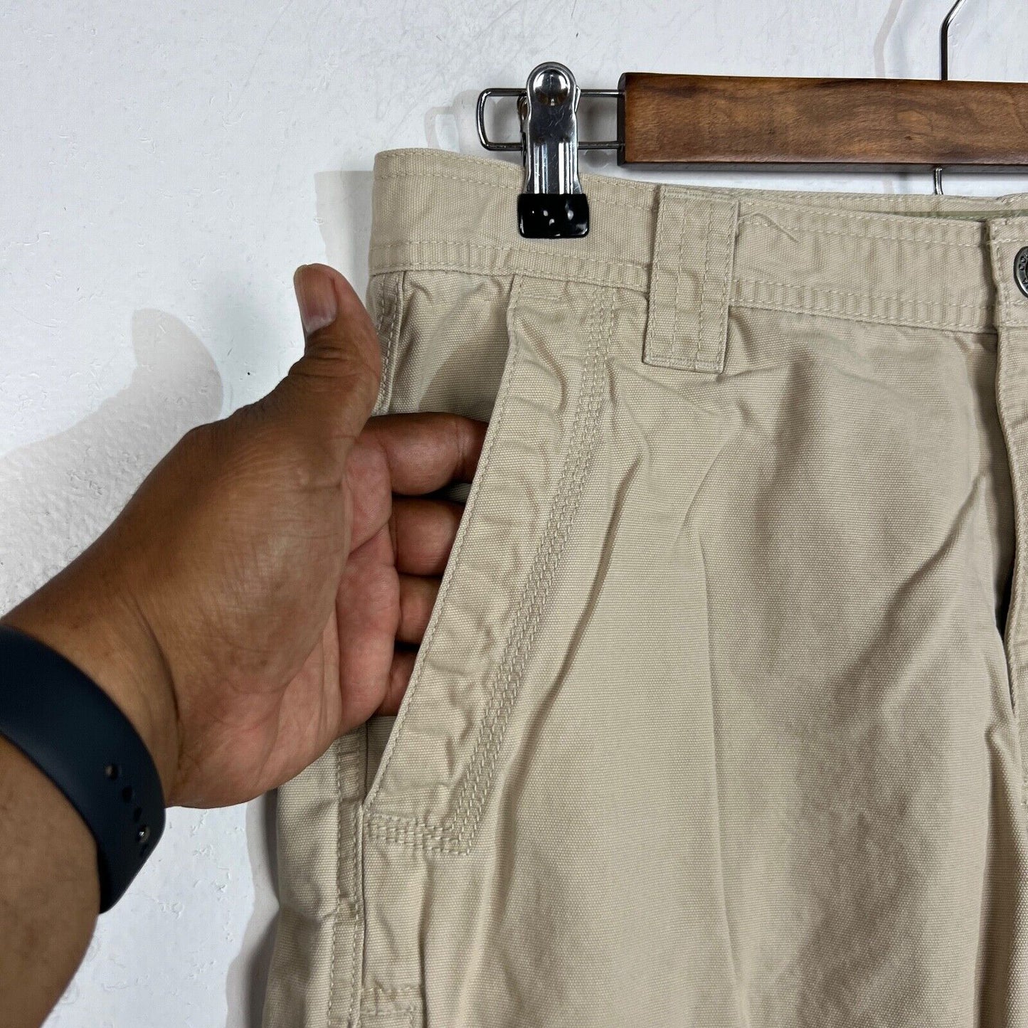 Columbia Chino Shorts Men's Size 32 Color Beige Casual