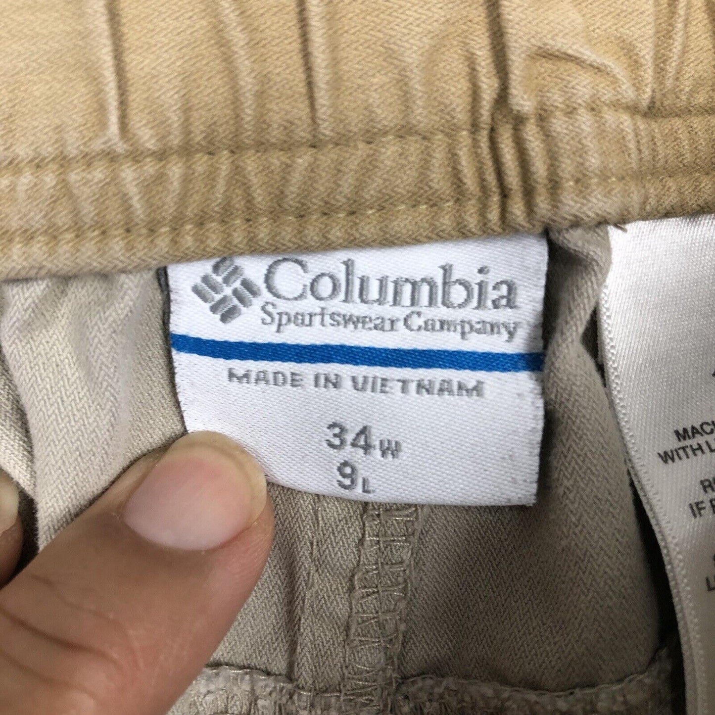 Columbia Men’s Cargo Shorts Size 36W Color Beige Outdoor