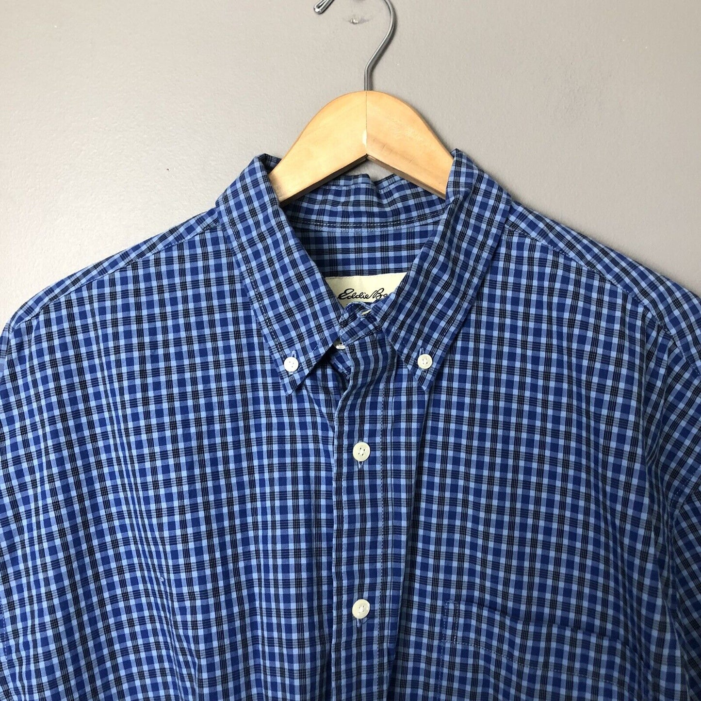 Eddie Bauer Men’s Button Up Shirt Size L Blue Long Sleeve Casual