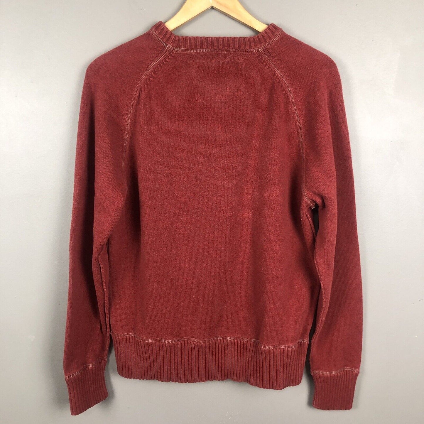American Eagle Men’s Sweater Size Medium Red Long Sleeve Pullover
