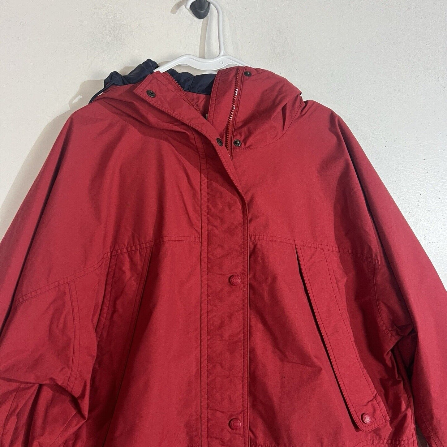 Eddie Bauer Jacket Women’s Size Large Color Red Full Zip Casual