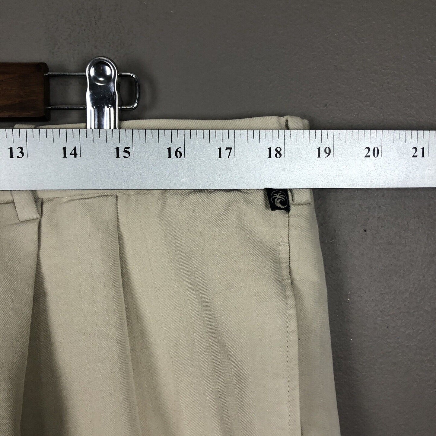 Ocean Pacific Men’s Golf Shorts Size 40w Beige Casual Chino