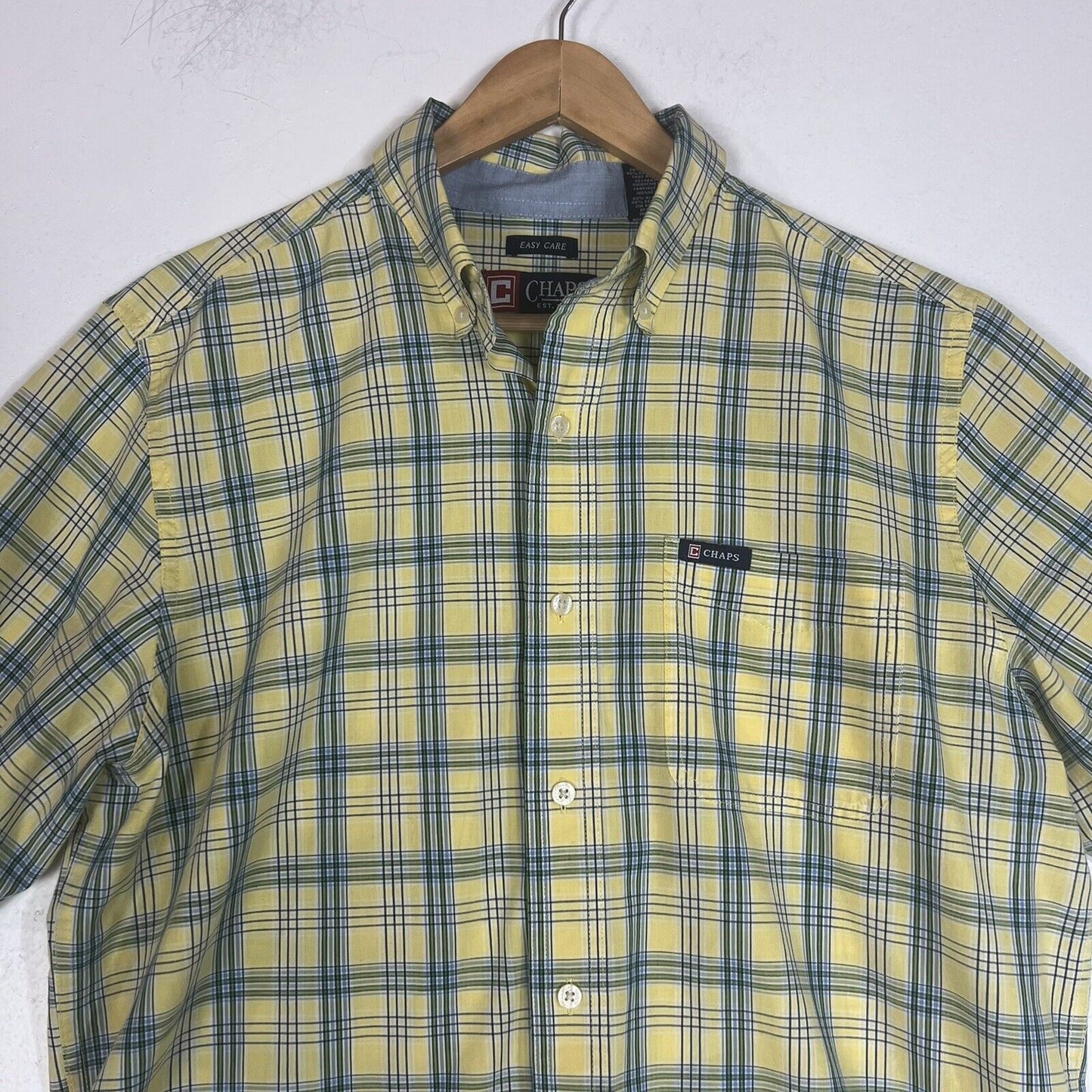 Chaps Men’s Short Sleeve Shirt Size M Multicolor (Pre-Owned) Button Up