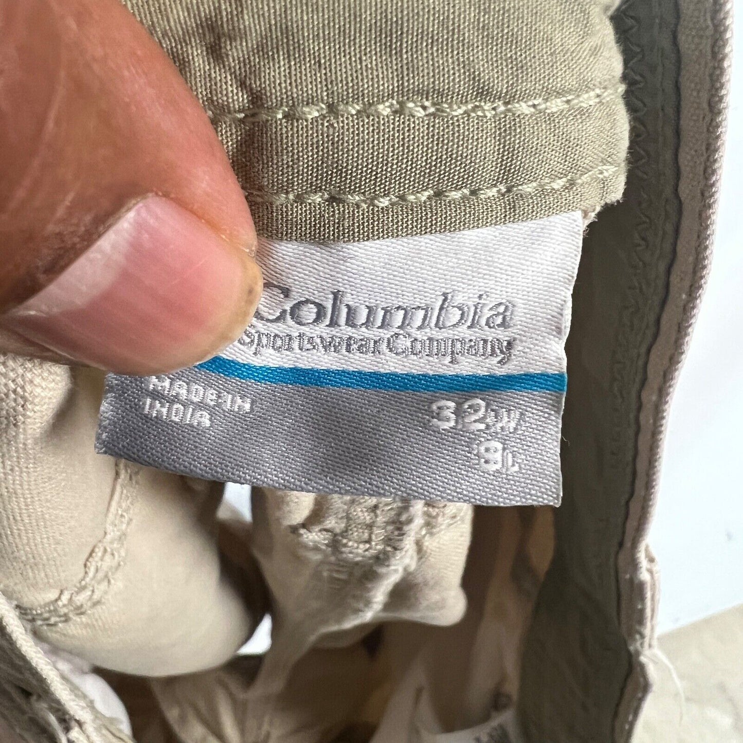 Columbia Chino Shorts Men's Size 32 Color Beige Casual