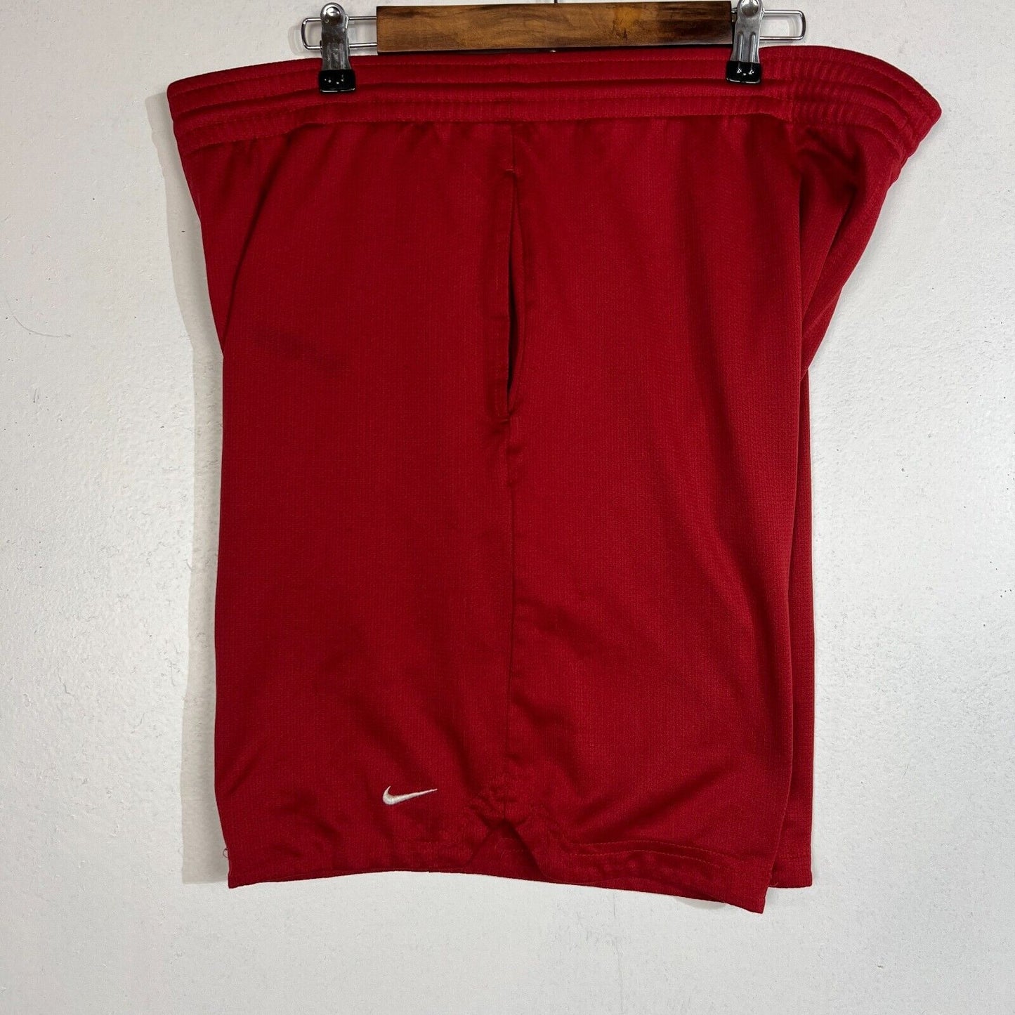 Nike Basketball Shorts Men's Size XL Color Red Drawstring