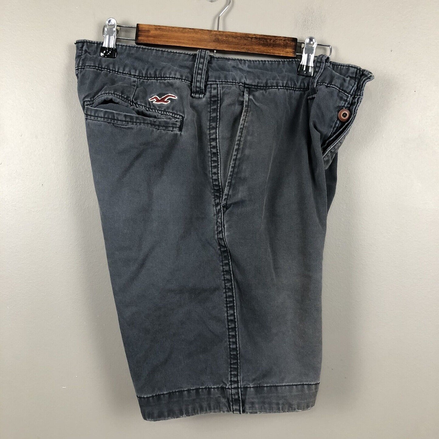 Hollister Men’s Chino Shorts Size 30 Color Gray