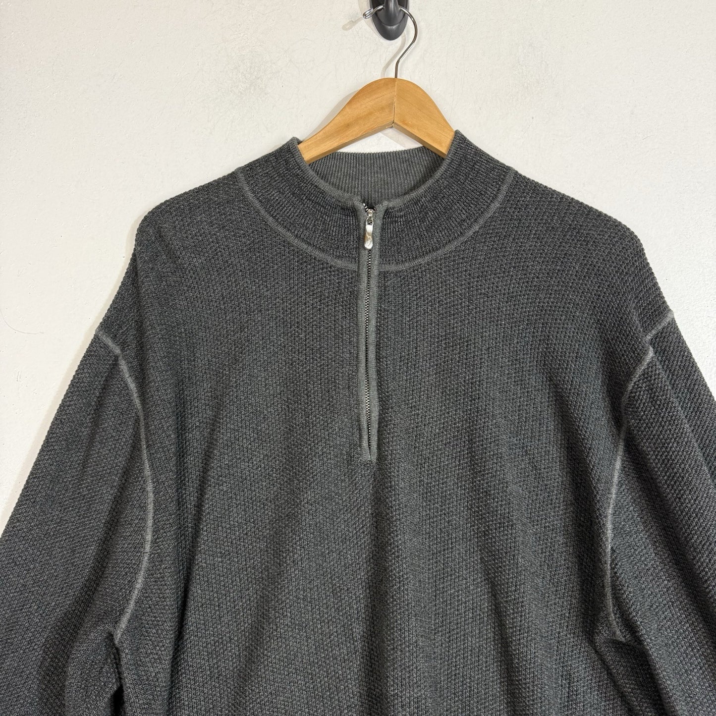 Tommy Bahama Sweater Men’s 2XL Color Gray Quarter Zip Long Sleeve