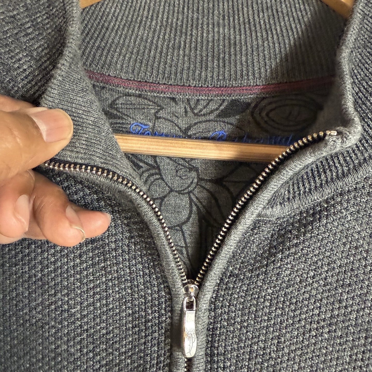 Tommy Bahama Sweater Men’s 2XL Color Gray Quarter Zip Long Sleeve