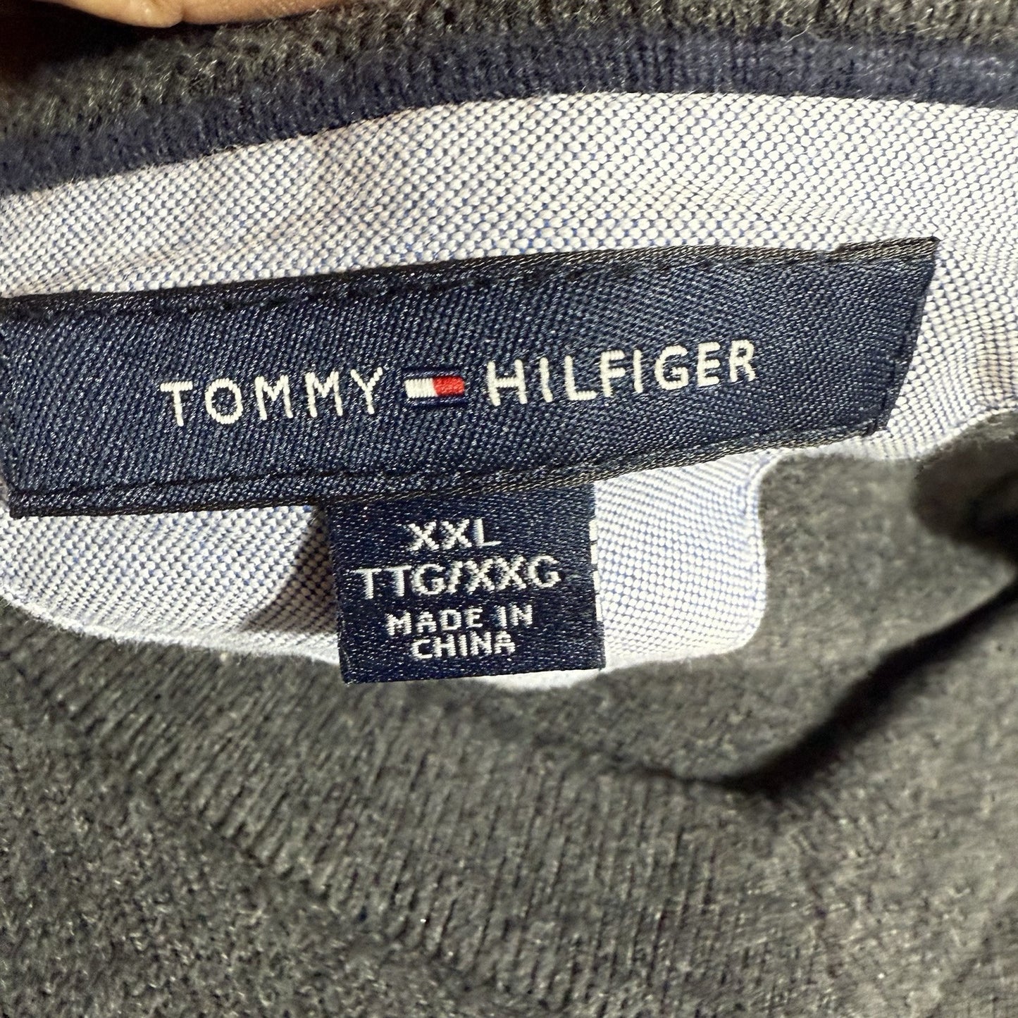 Tommy Hilfiger Sweater Men’s XXL Color Gray Long Sleeve V Neck
