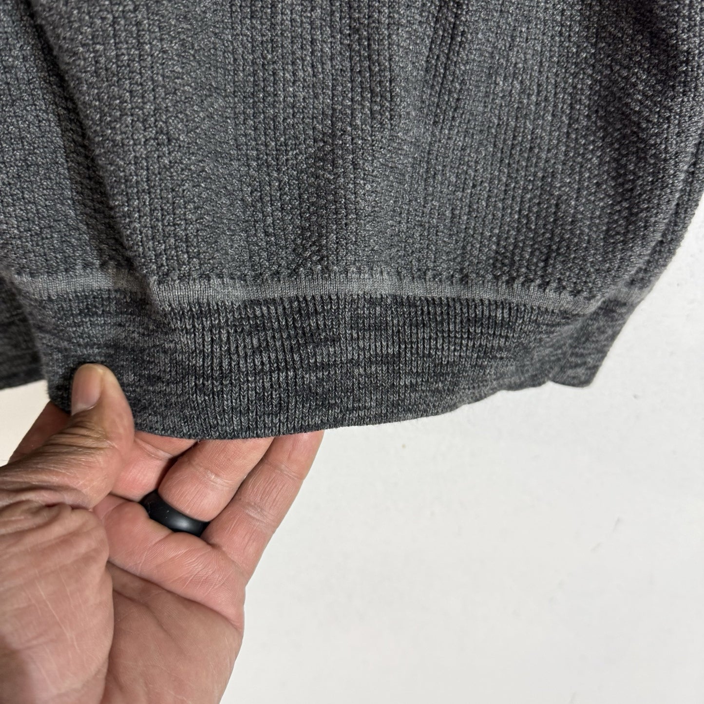 Tommy Bahama Sweater Men’s 2XL Color Gray Quarter Zip Long Sleeve