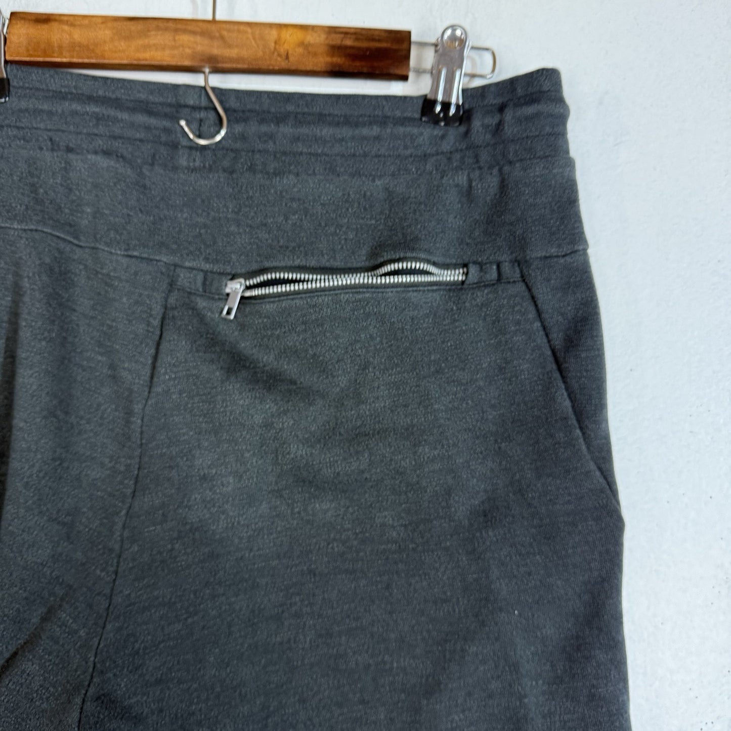 Nike Sweatpants (Joggers) Women’s XL Multicolor Heavyweight