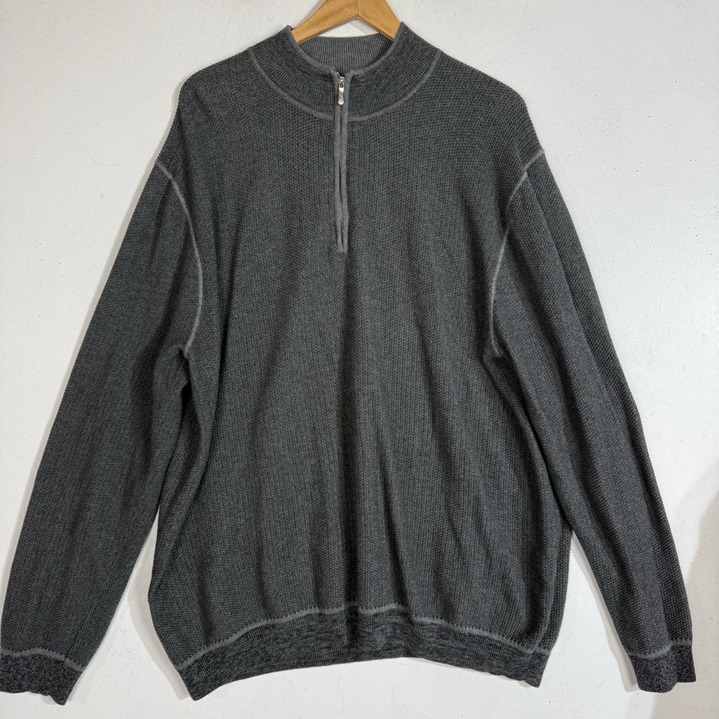 Tommy Bahama Sweater Men’s 2XL Color Gray Quarter Zip Long Sleeve