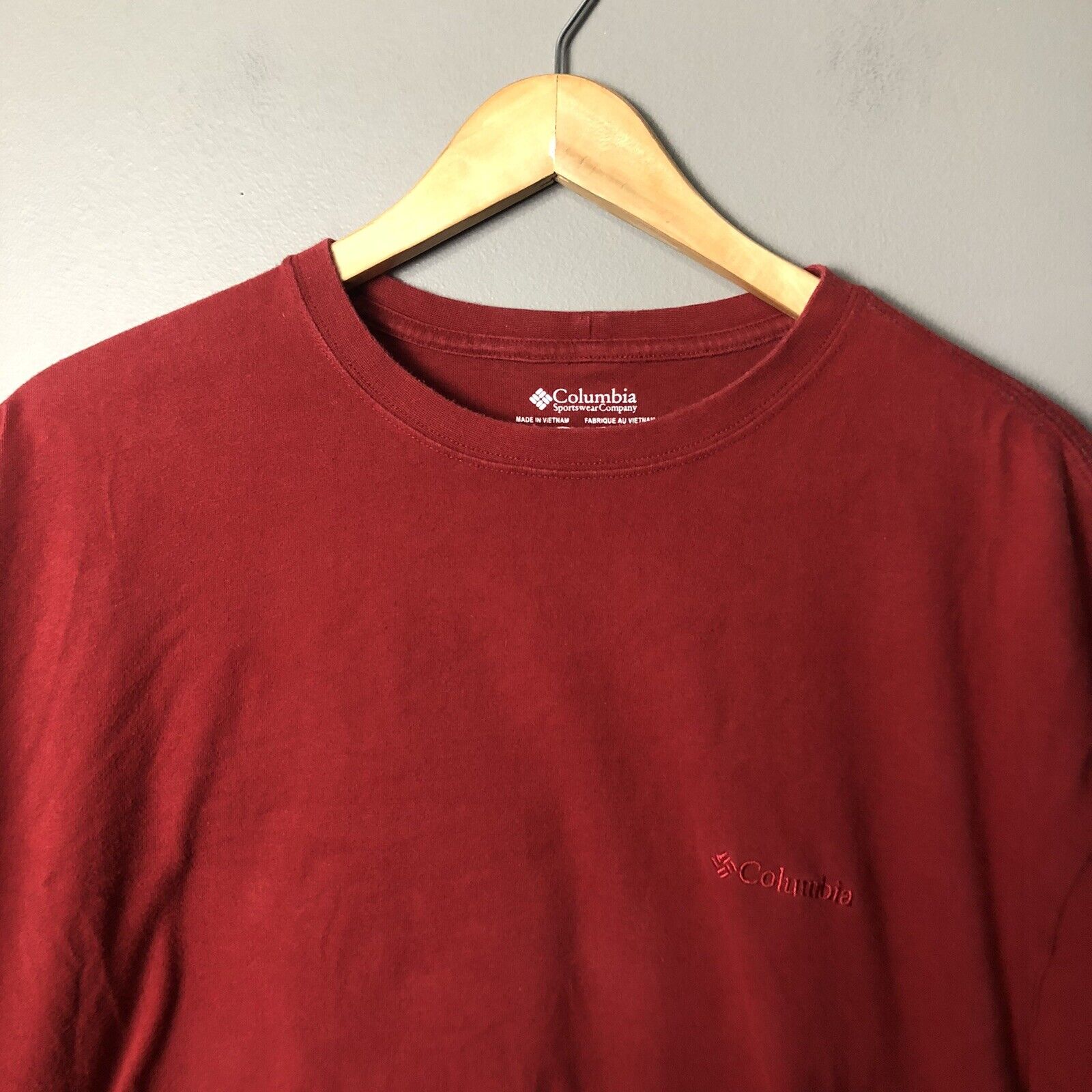 Columbia Mens T-shirt Size XL Maroon Short Sleeve Pullover
