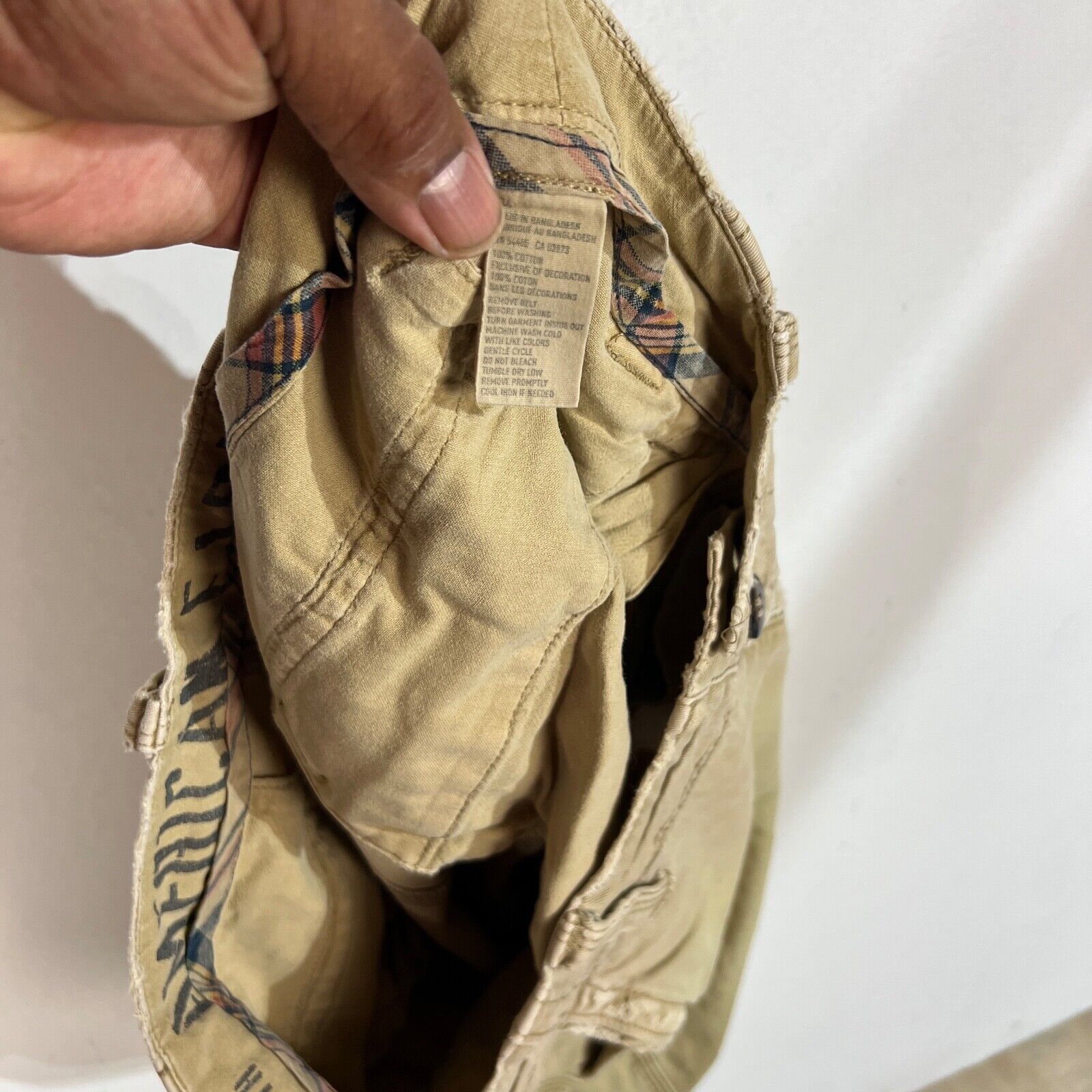 American Eagle Longer Length Mens Cargo Shorts Size 34 Beige PreOwned