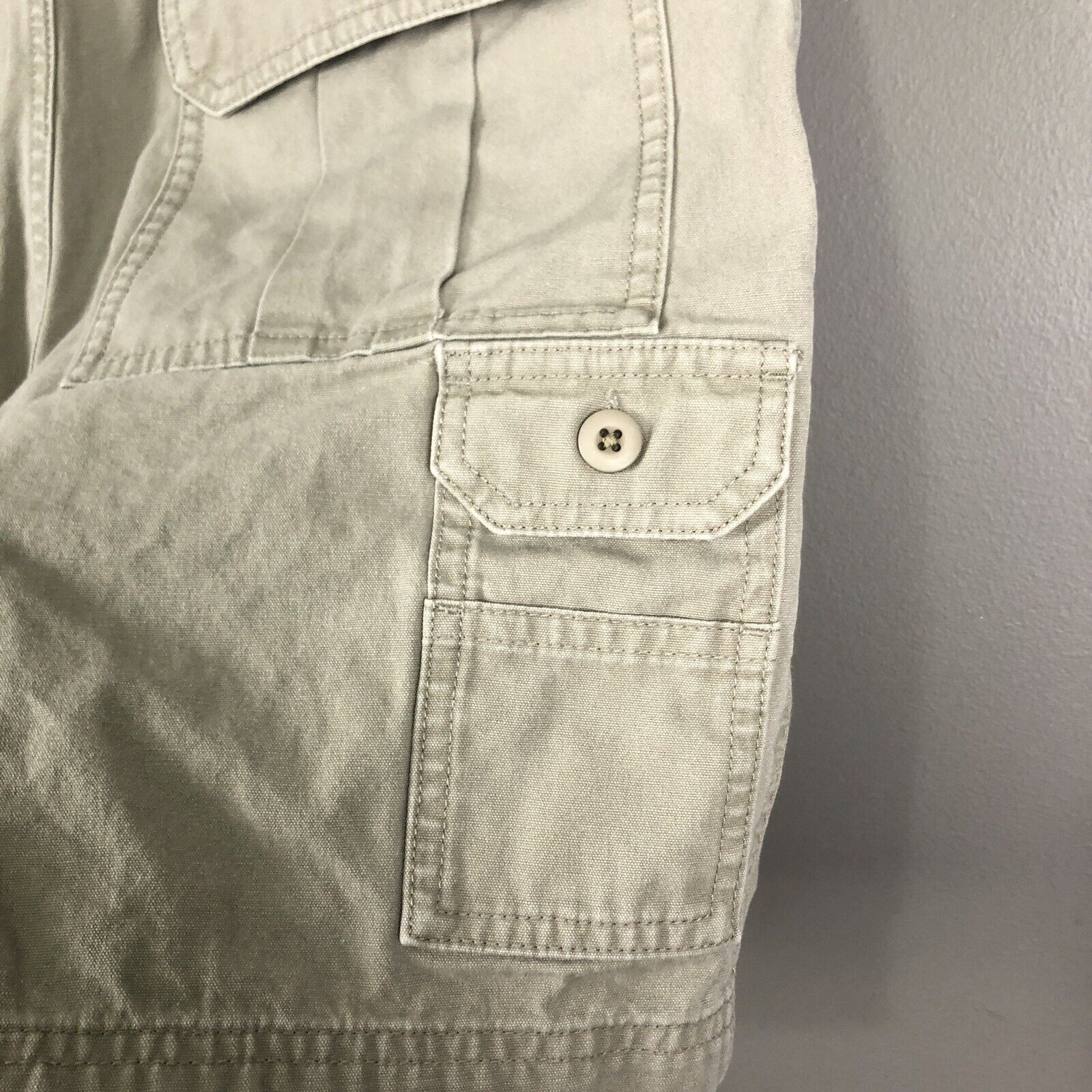 Cabelas Men’s Cargo Shorts Size 38W Color Beige Heavyweight