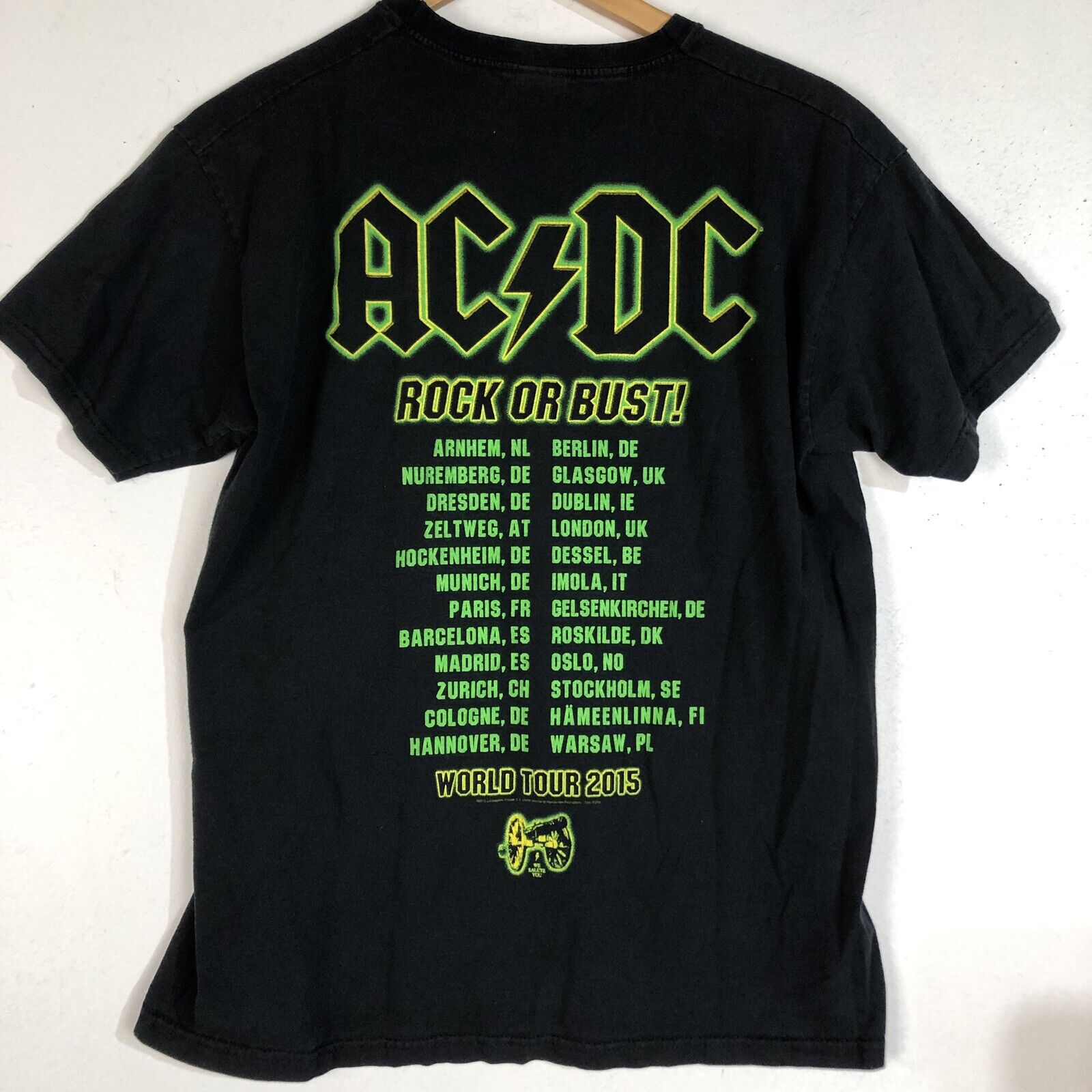 AC/DC Rock Or Bust Concert Tour T-Shirt Men’s Size Medium Multicolor