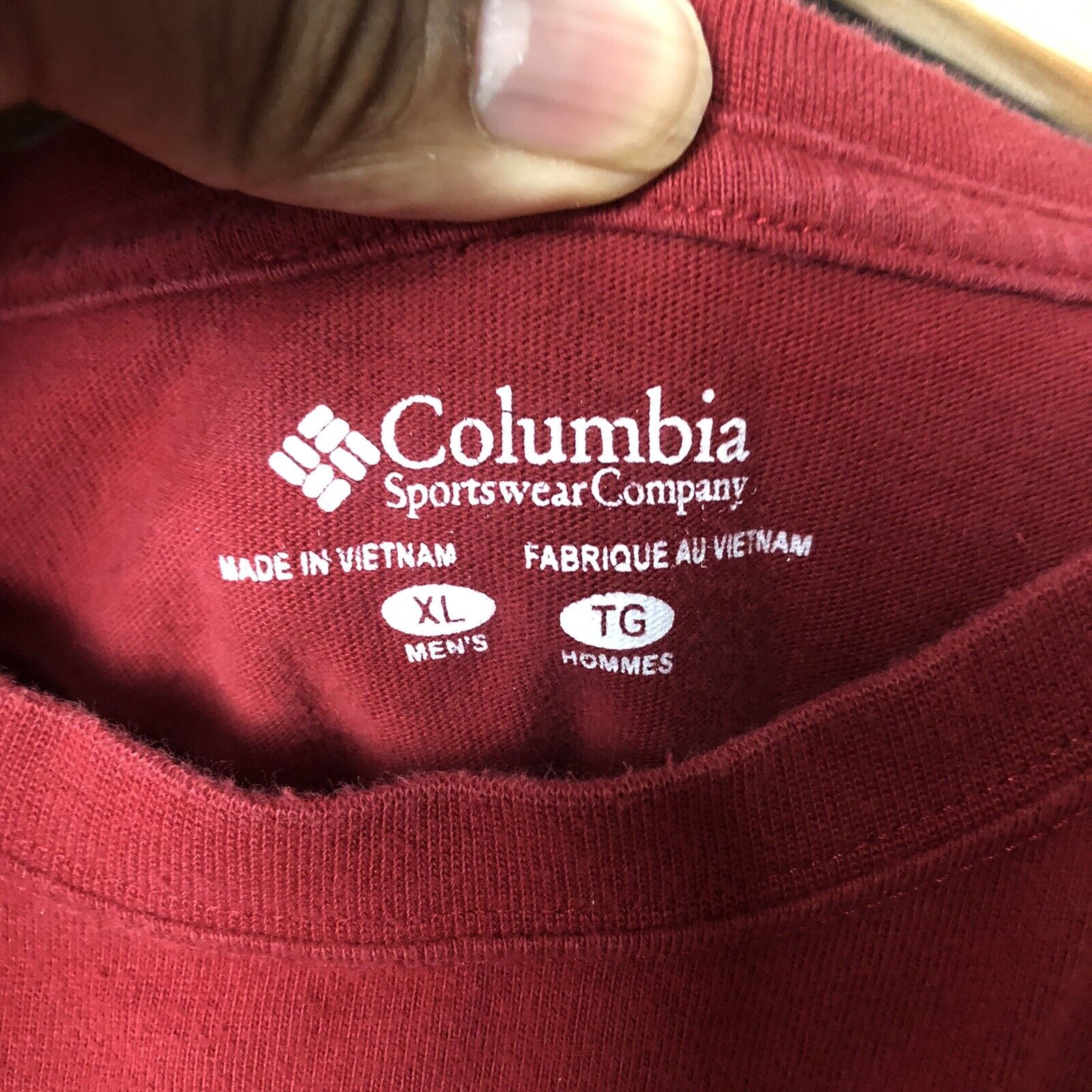 Columbia Mens T-shirt Size XL Maroon Short Sleeve Pullover