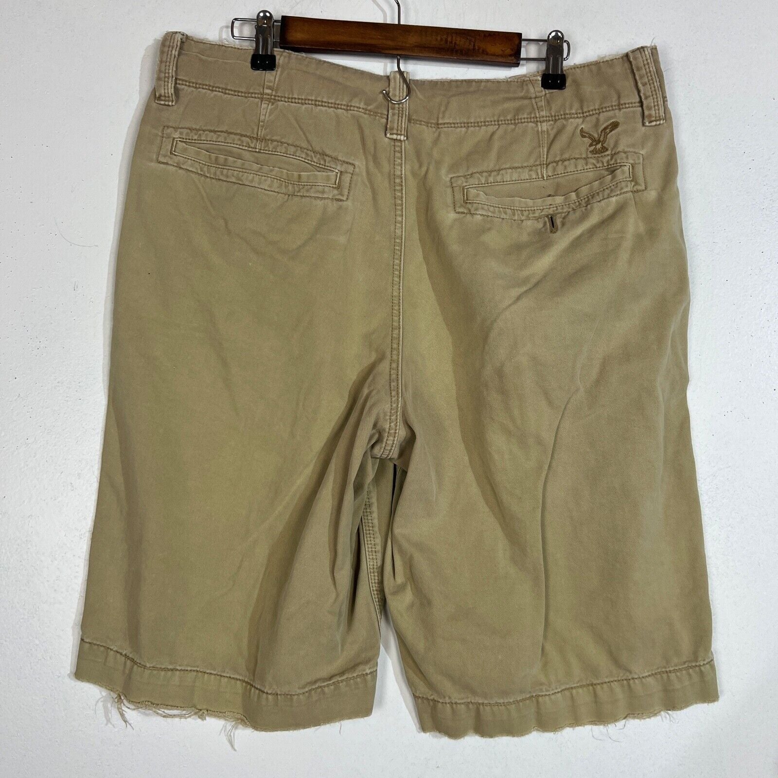 American Eagle Longer Length Mens Cargo Shorts Size 34 Beige PreOwned