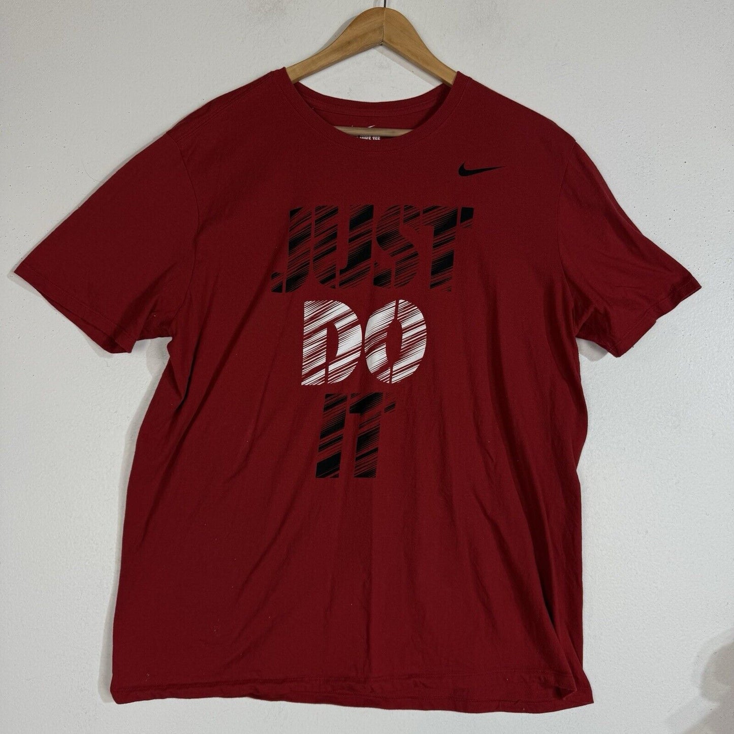 Nike Just Do It T-Shirt Men’s XL Multicolor Short Sleeve