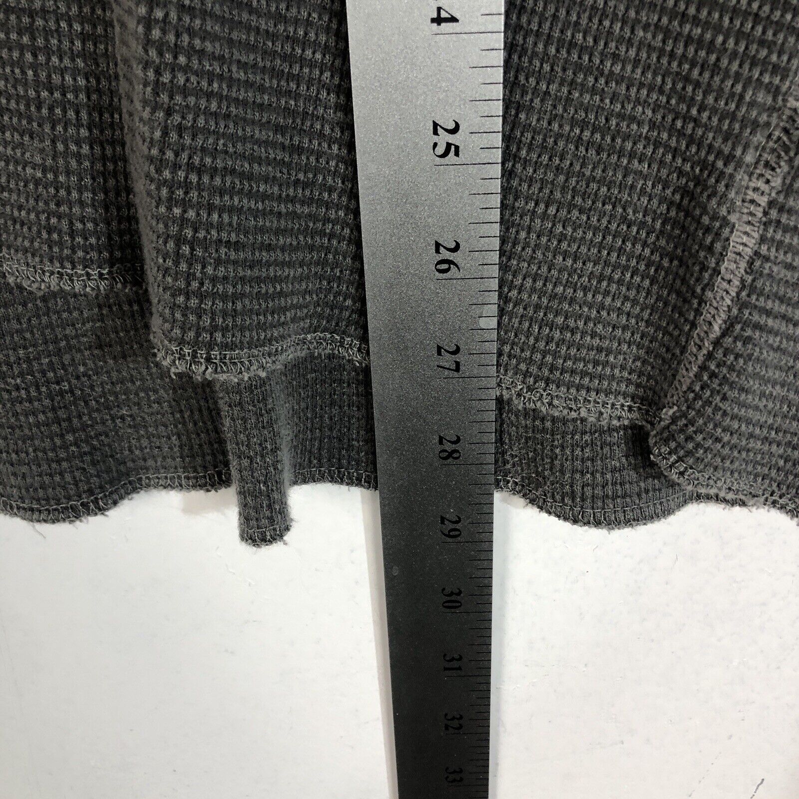 American Eagle Pullover Shirt Men’s Size XL Color Gray Long Sleeve Graphic Print