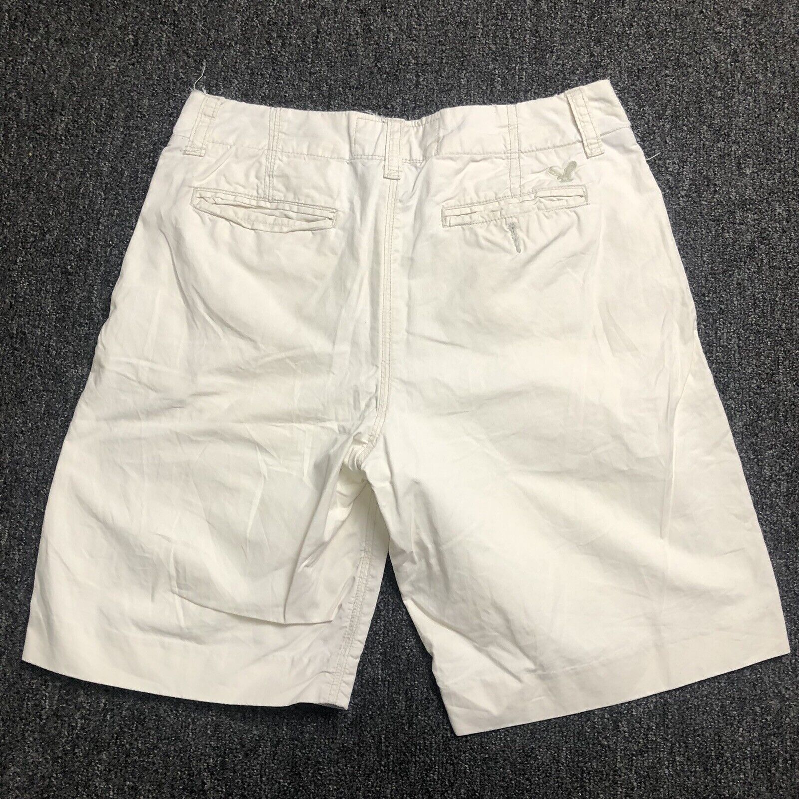 American Eagle Shorts Mens Size 30 Color Khaki. 1303300