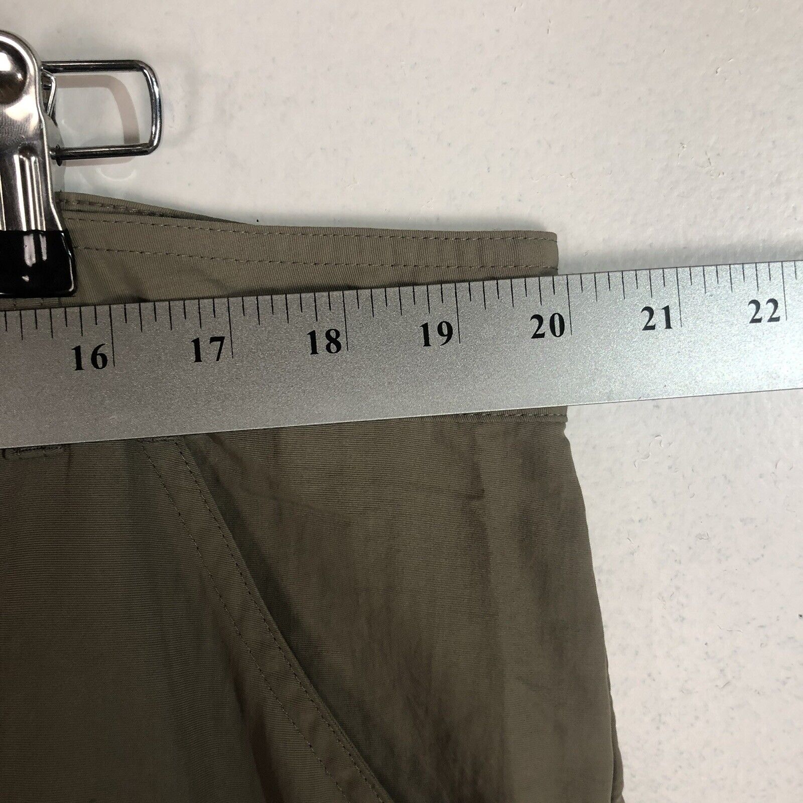 Cabelas Classic Fit Cargo Pants Mens Size 38 Color Tan 