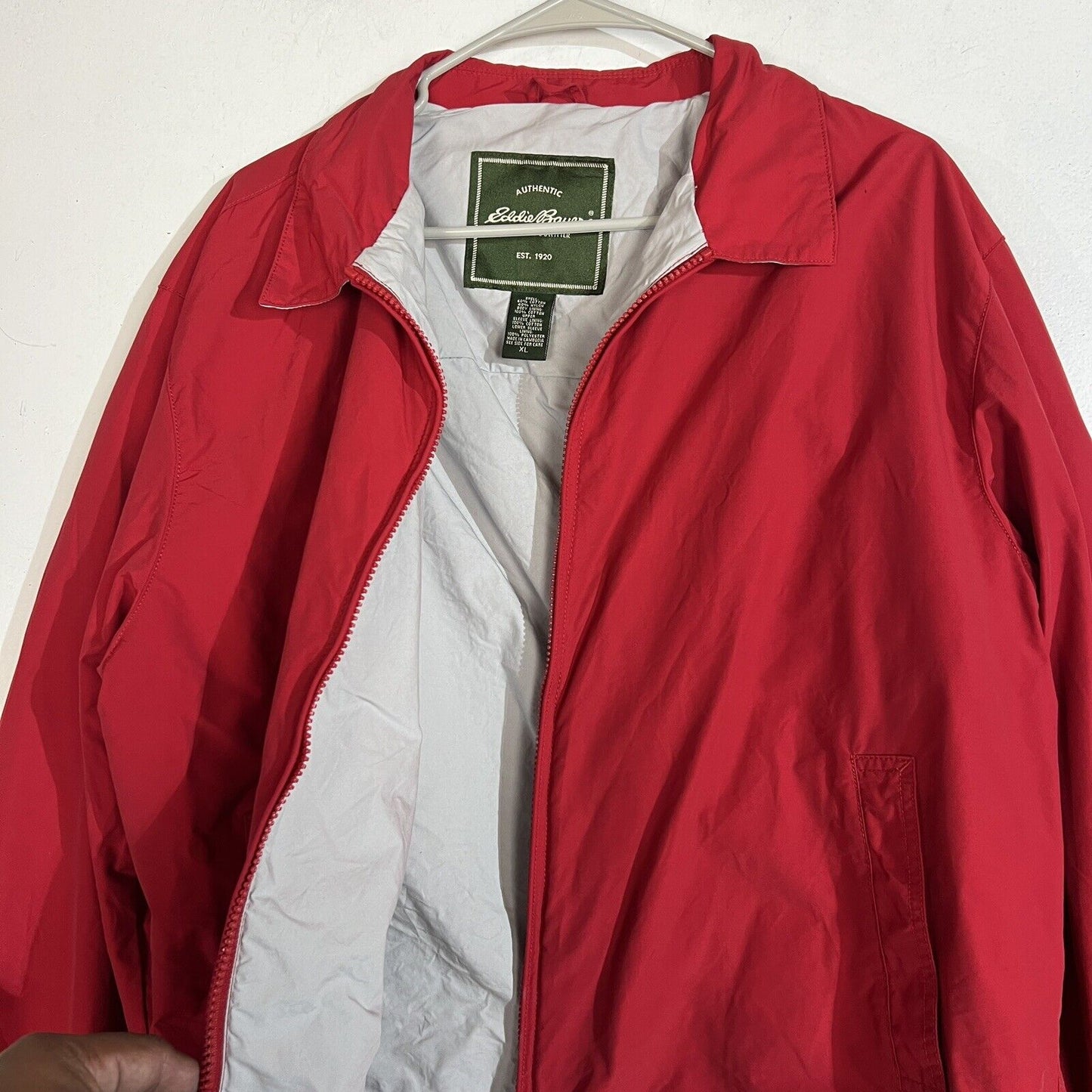 Eddie Bauer Jacket Men’s XL Color Red Full Zip Casual