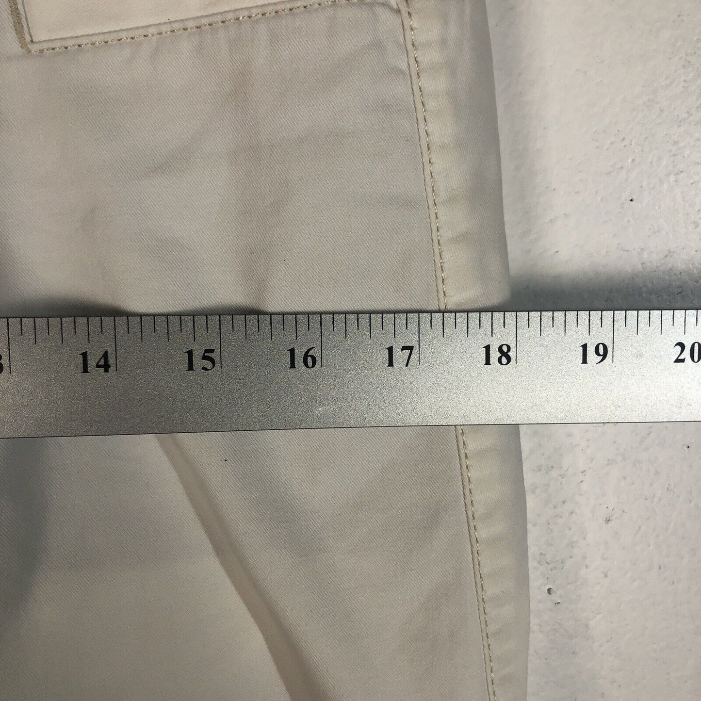 Eddie Baier Capri Pants Women’s Size 7 Color Ivory (Blakely Fit) Casual