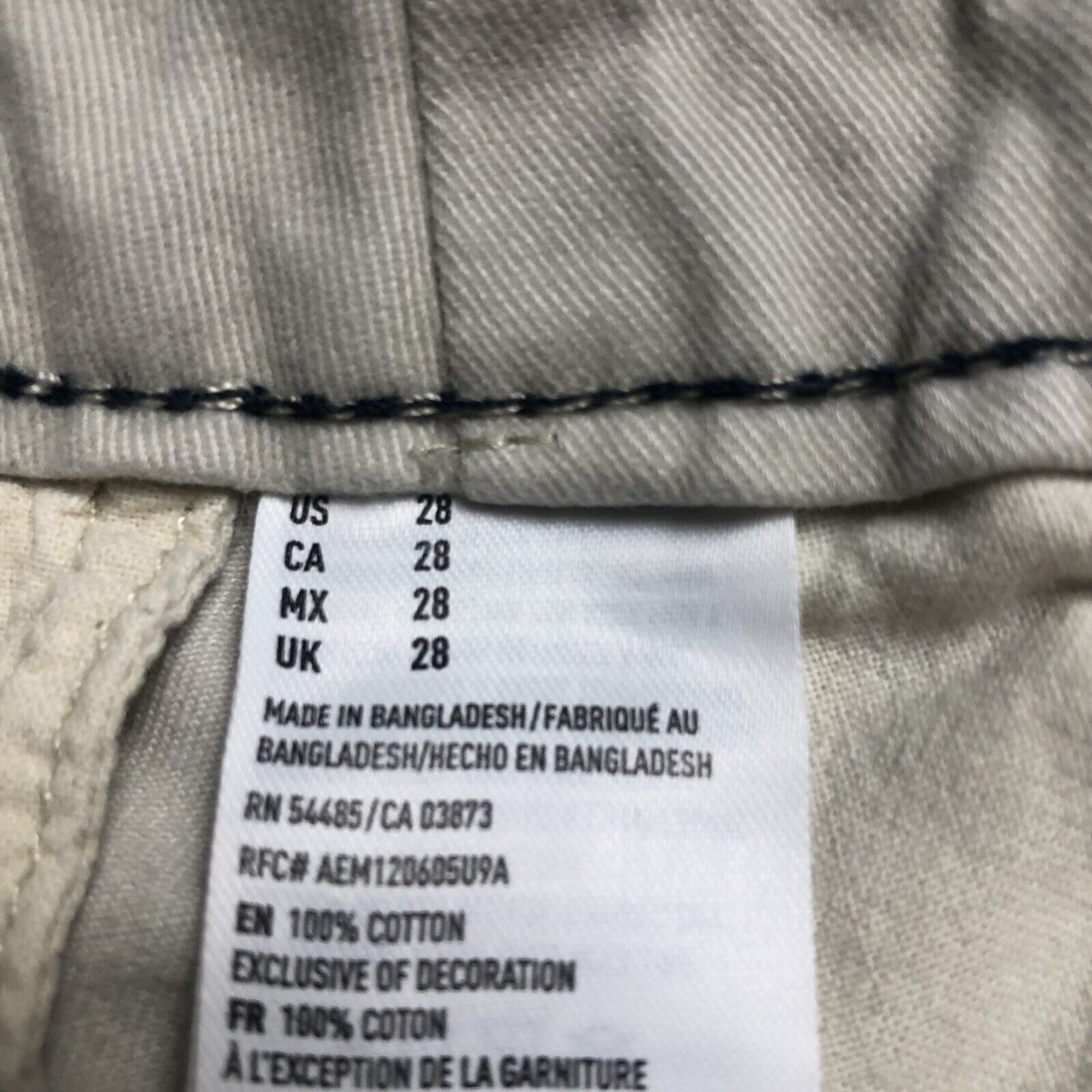 American Eagle Classic Shorts Mens Size 28 Color Khaki. 1302300