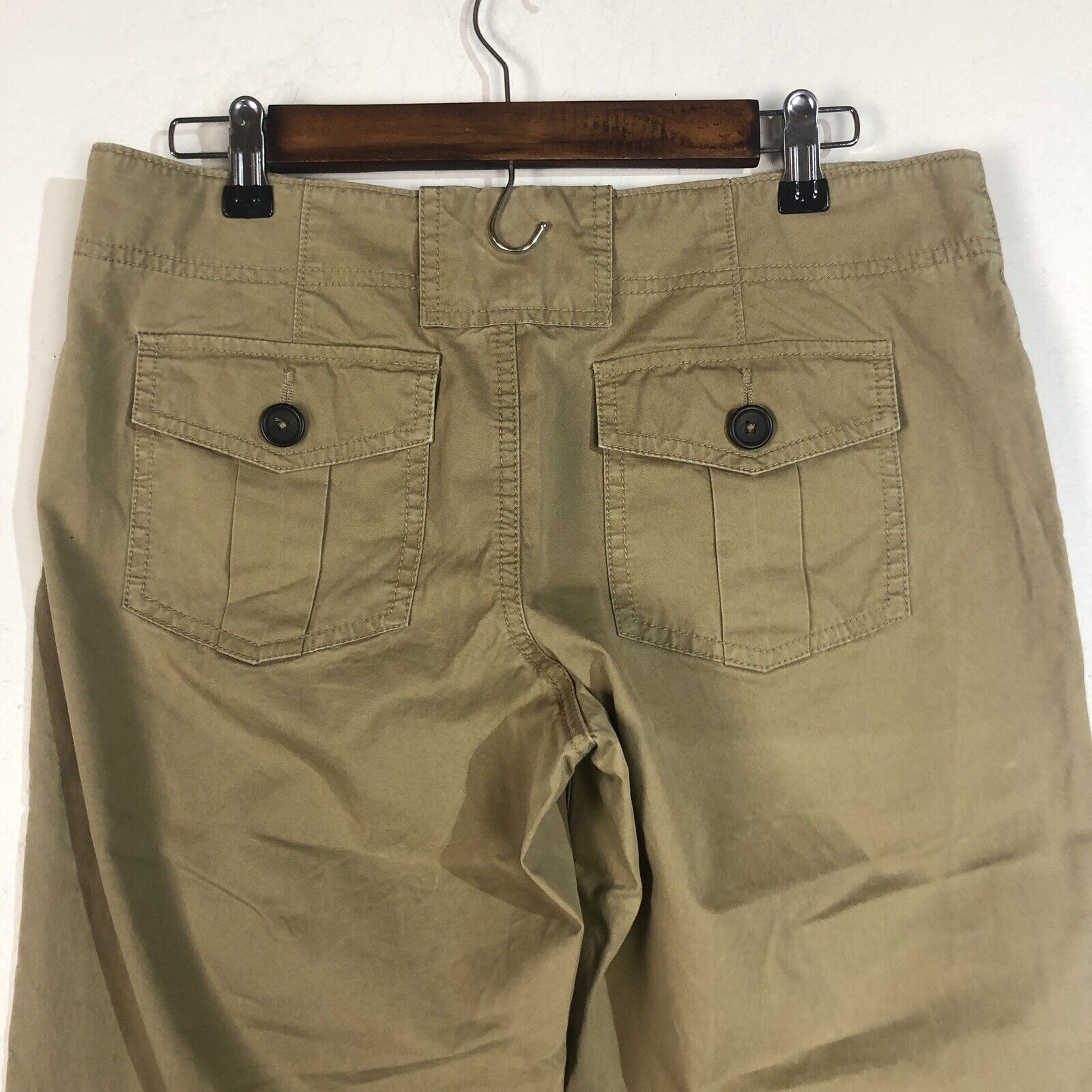 Banana Republic Capri Pants Women’s Size 6 Color Beige Lightweight Casual