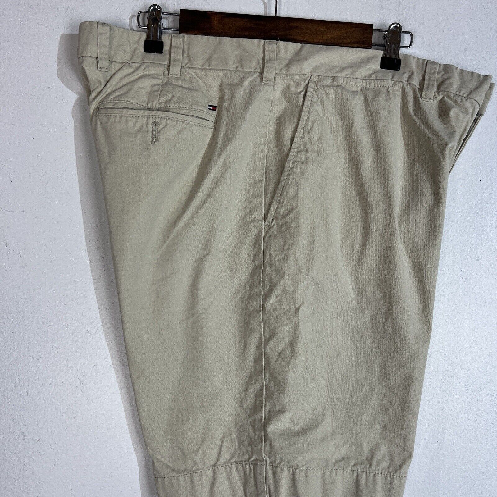 Tommy Hilfiger Chino Shorts Men’s Size 38 Color Beige Flat Front