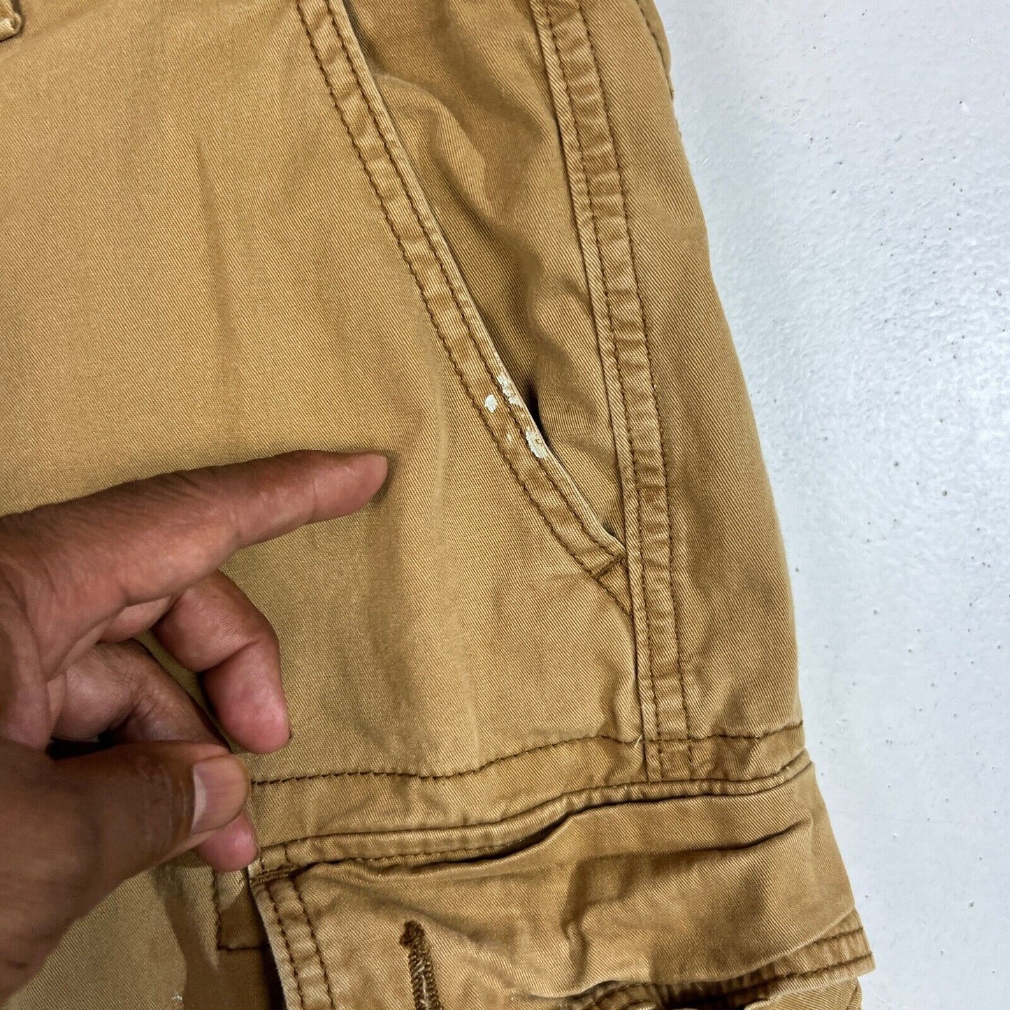Old Navy Shorts Men's Size 38 Color Beige Cargo Heavyweight