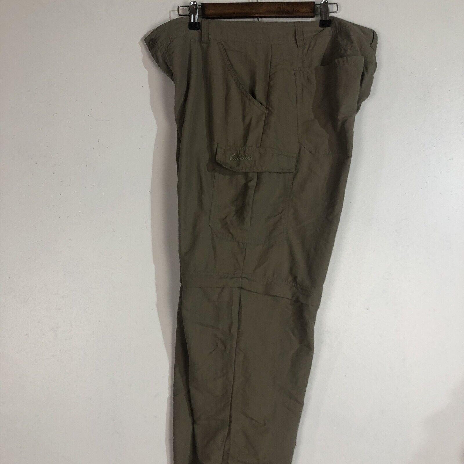 Cabelas Classic Fit Cargo Pants Mens Size 38 Color Tan 