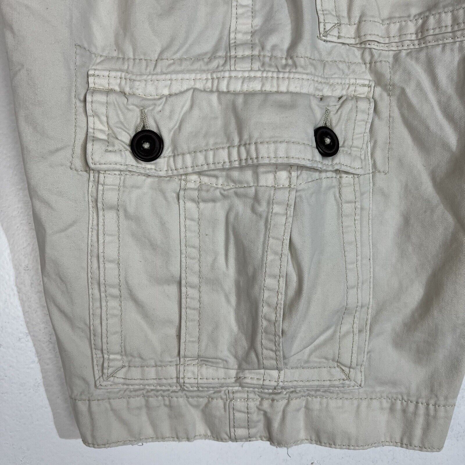 American Eagle Classic Length Mens Cargo Shorts Size 32 Khaki PreOwned
