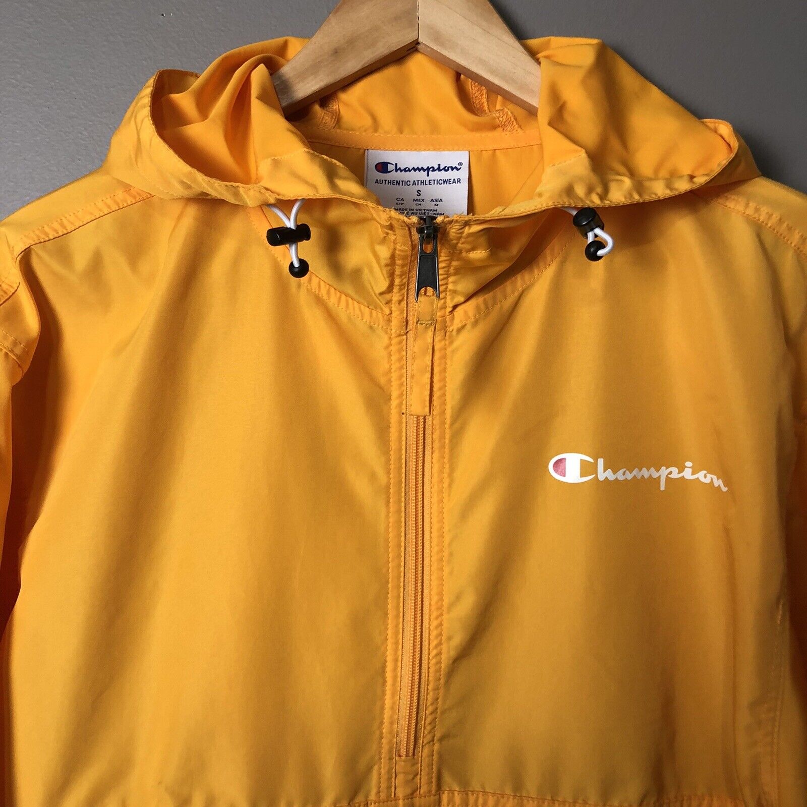 Champion Pullover Jacket Men’s Small Gold (2402150)