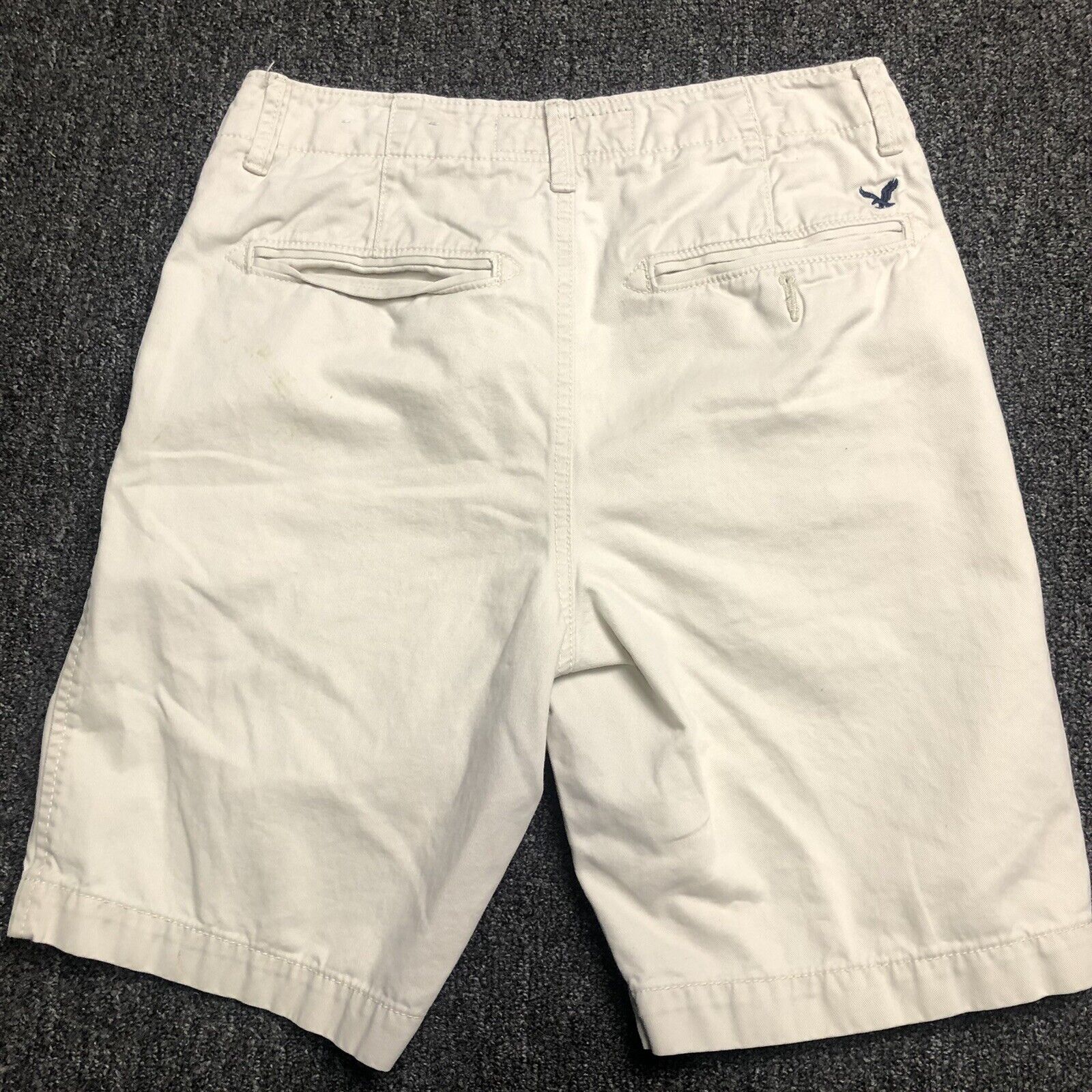 American Eagle Classic Shorts Mens Size 28 Color Khaki. 1302300