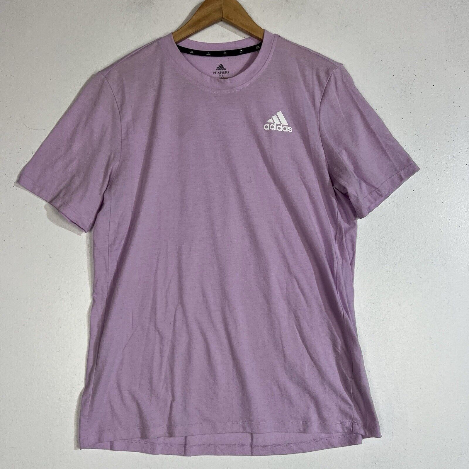 Adidas T-Shirt Women’s Medium Color Lavender Short Sleeve