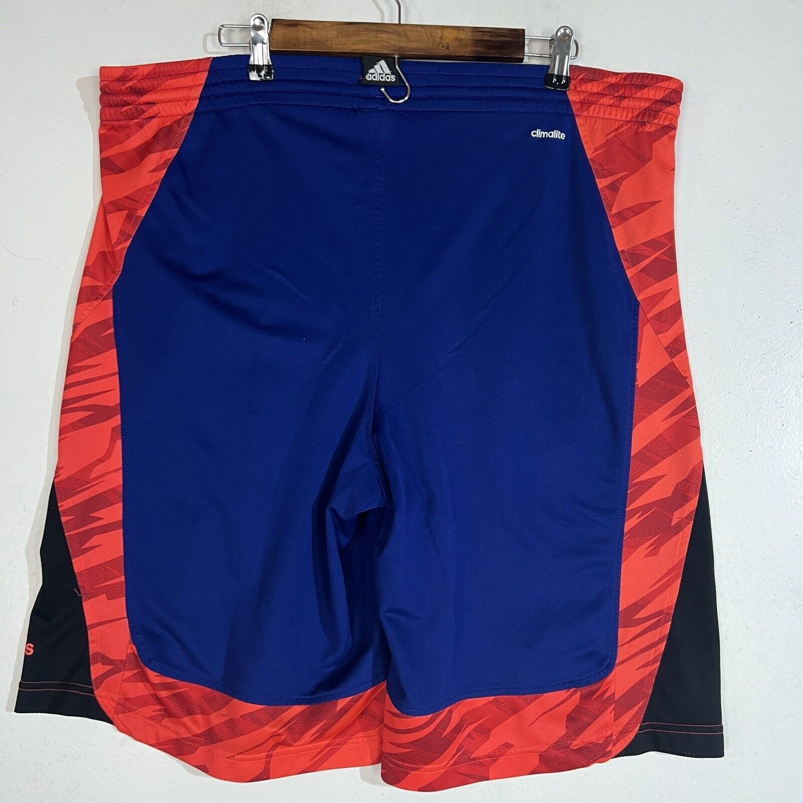 Adidas Basketball Shorts Men’s Size Large Multicolor Lightweight