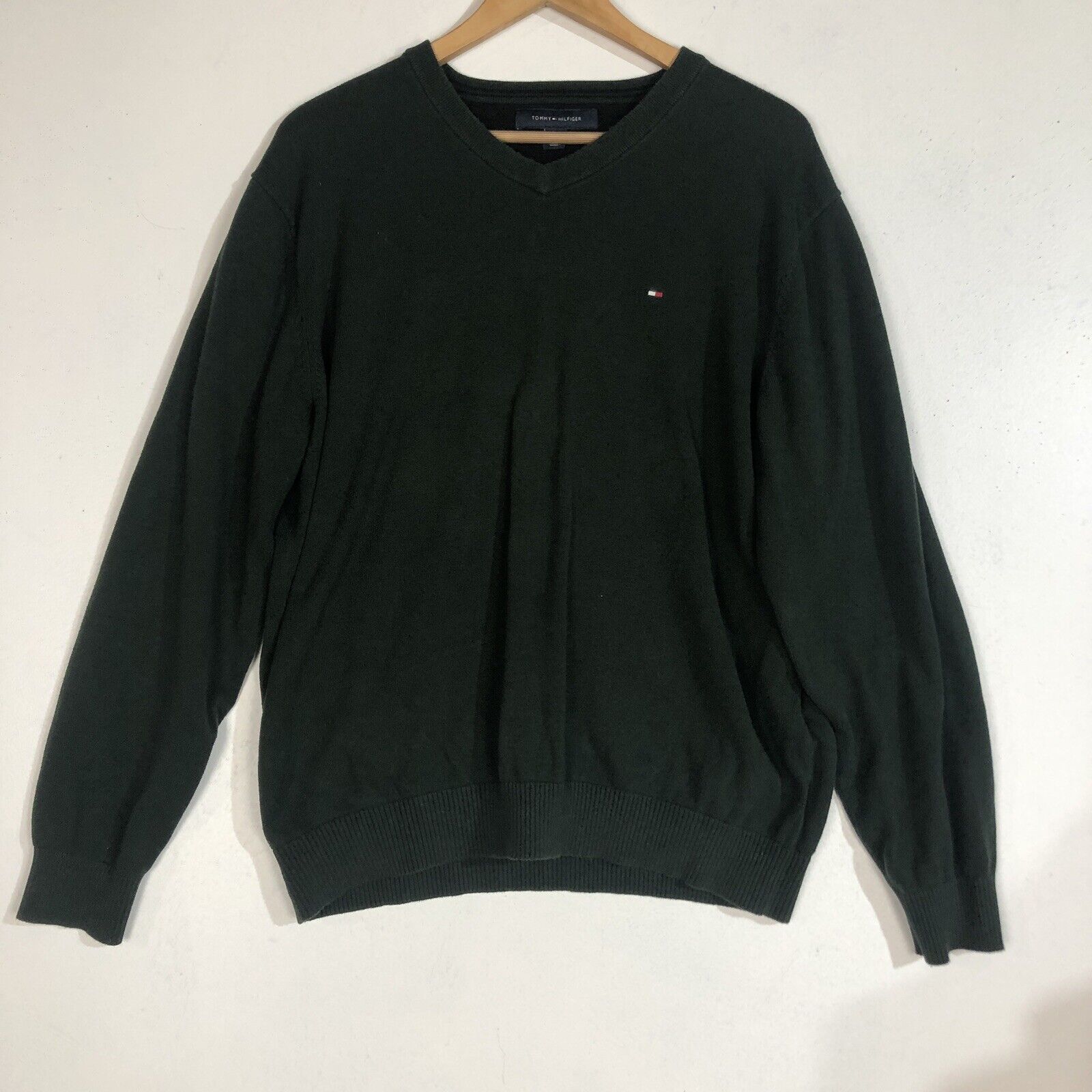 Tommy Hilfiger Sweater Men’s Large Color Green Long Sleeve