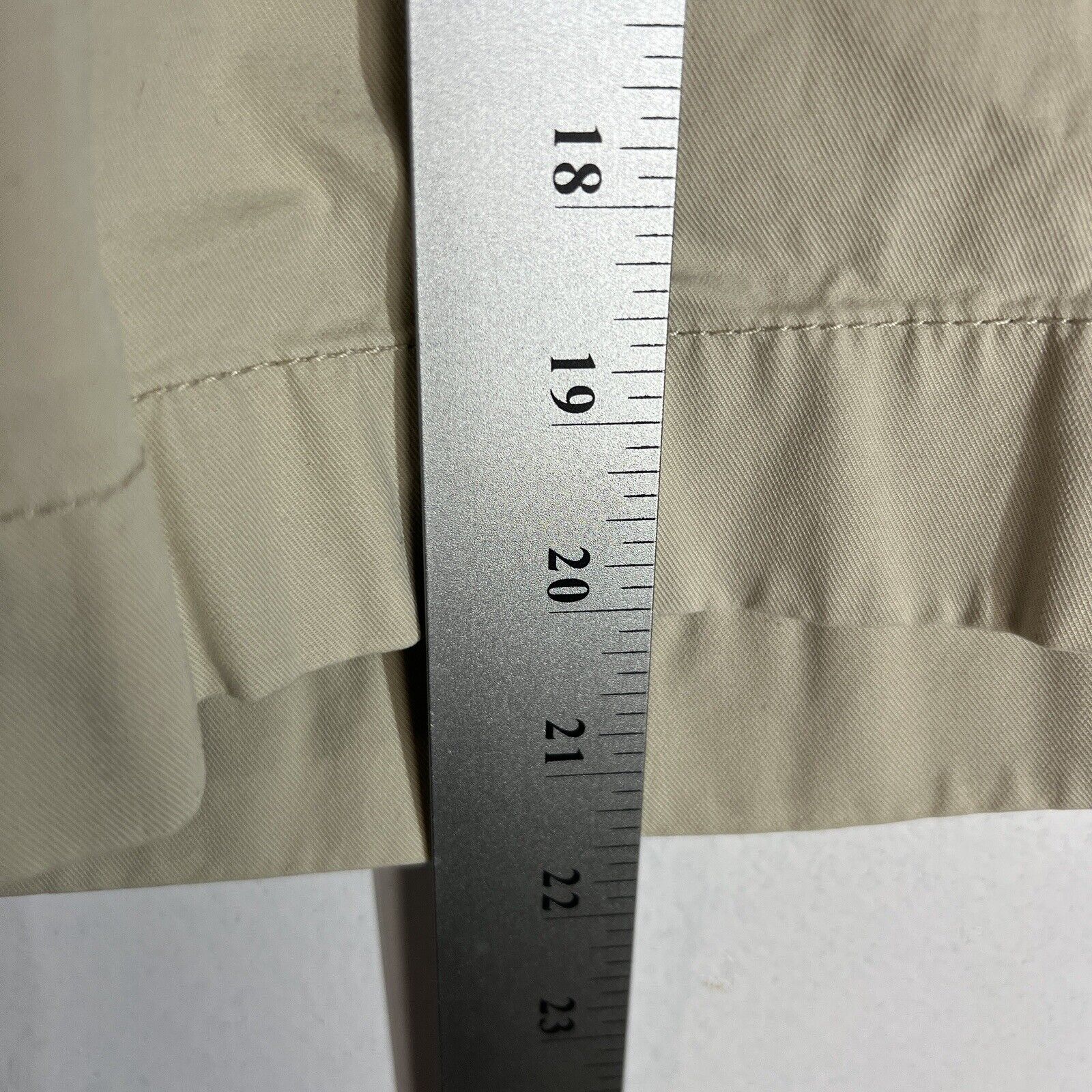 Tommy Hilfiger Chino Shorts Men’s Size 38 Color Beige Flat Front