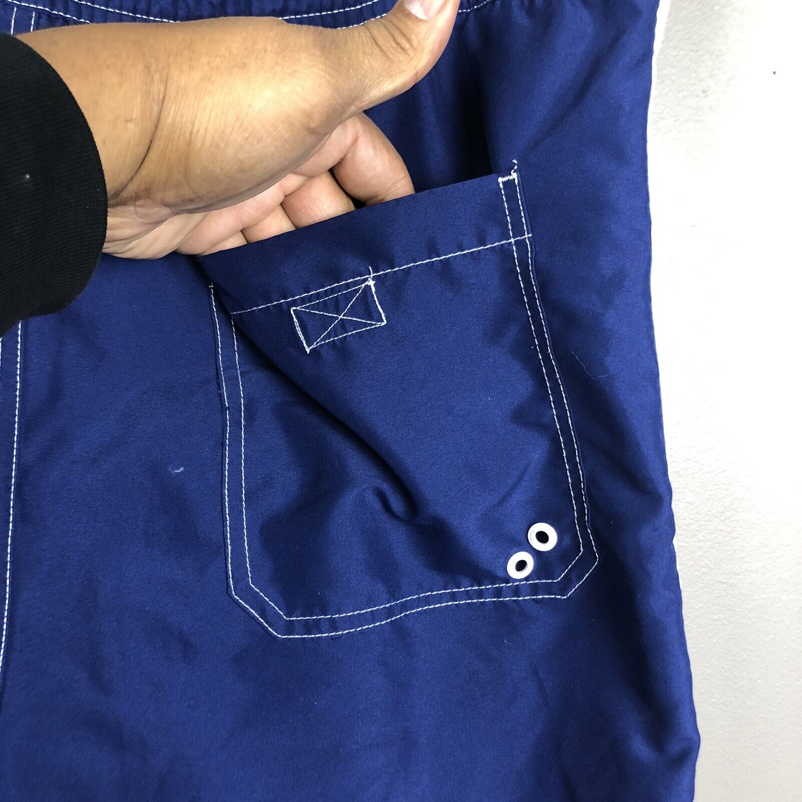 Chaps Men’s Swim Trunks Size Large Blue And White