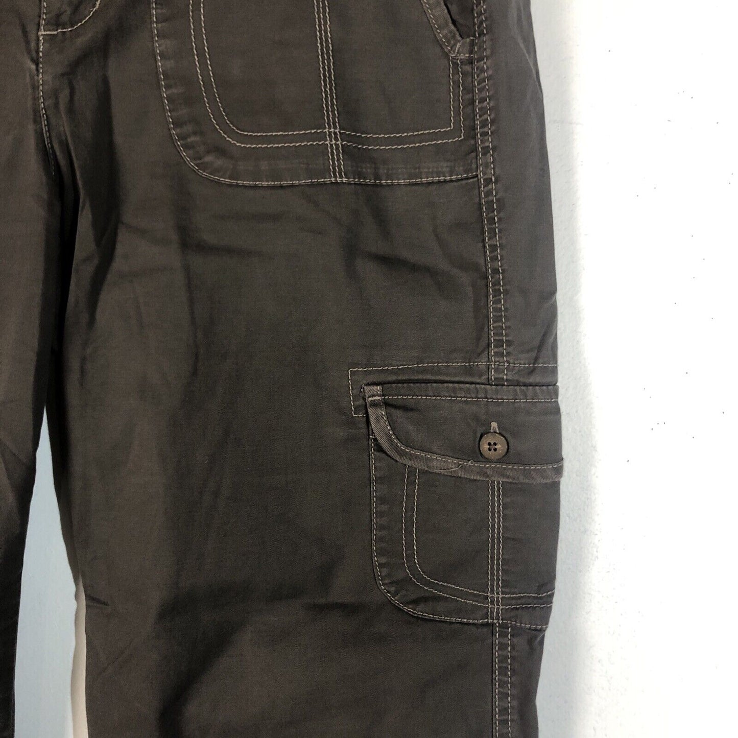 Bandolinoblu Capri Pants Women’s Size 10 Color Brown (Lightweight)