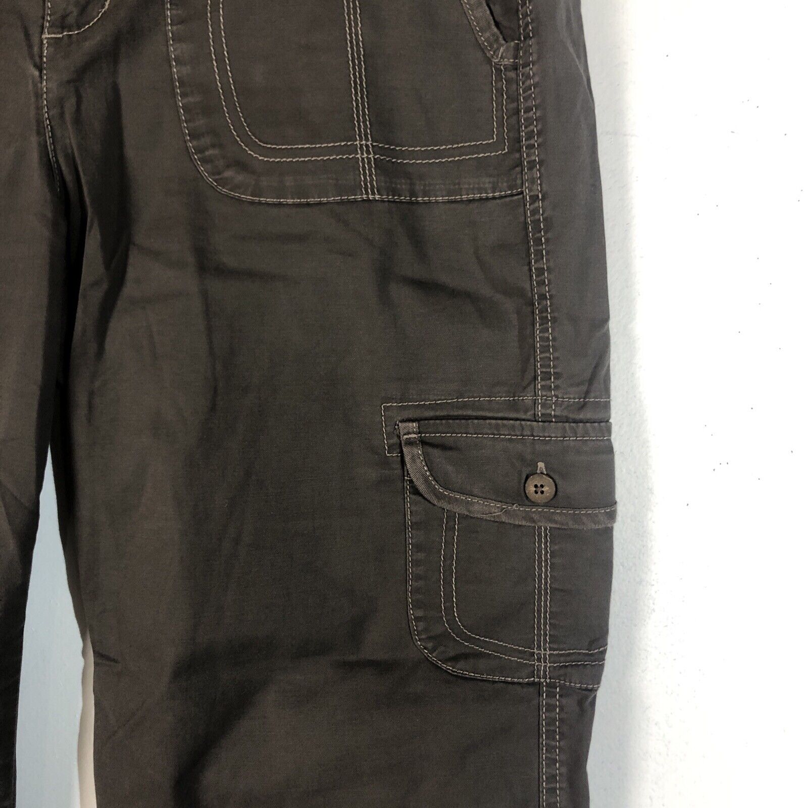 Bandolinoblu Capri Pants Women’s Size 10 Color Brown (Lightweight)